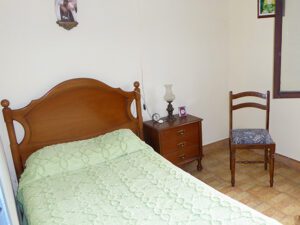 habitable village house in Cornellana for sale