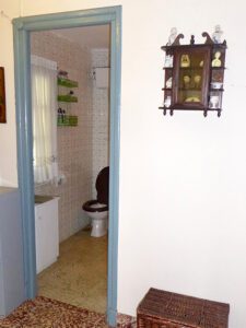 habitable village house in Cornellana for sale