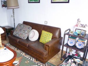 habitable village house in Cornellana for sale