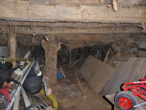 stone house to restore in Somiedo