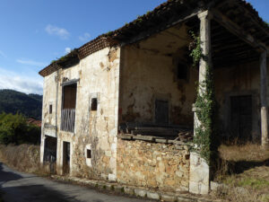 historical old house to restore in Asturias