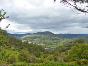 old village house to restore in Salas