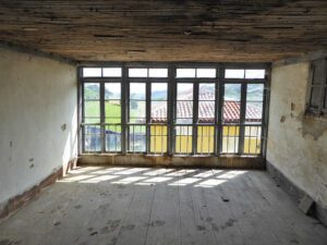 large stone house to renovate near Pravia