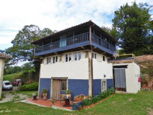 large stone house to renovate near Pravia