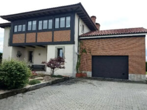 detached villa for sale in Soto del Barco