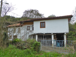 rural village house for sale in Grado
