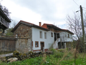 rural village house for sale in Grado