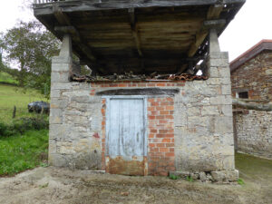 rural village house for sale in Grado