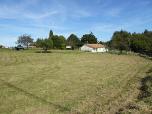 finca with buildable land for sale by the coast