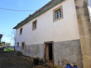 farmhouse with land for sale in Grado