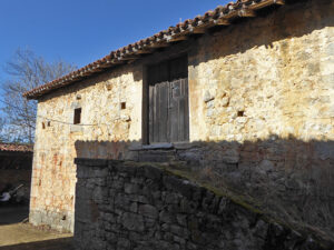 farmhouse with land for sale in Grado