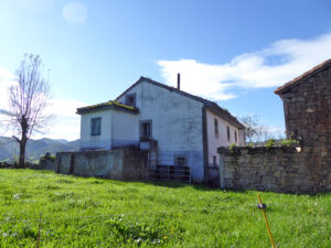 farmhouse with land for sale in Grado