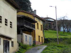 rural property for sale in Candamo