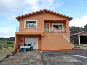 Casa with land for sale in Asturias