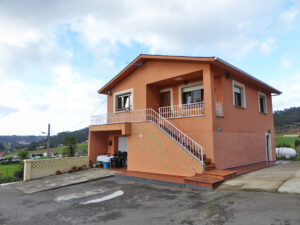 Casa with land for sale in Asturias