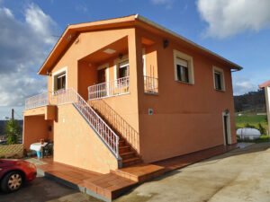 Casa with land for sale in Asturias