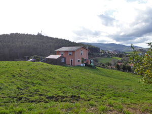 Casa with land for sale in Asturias