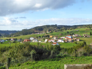 Casa with land for sale in Asturias